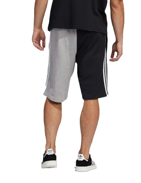 adidas Originals - Pantalón Corto Blocked 3-Stripes