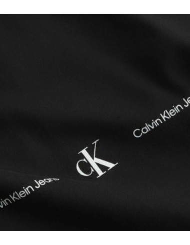 Calvin Klein - Camiseta Oversized Repeat Logo