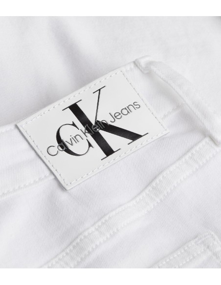 Calvin Klein Jeans - Pantalón Corto Mid Rise