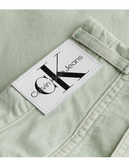 Calvin Klein Jeans - Pantalón Corto Denim Mom