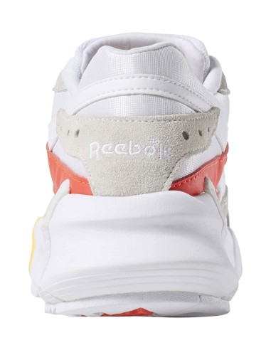 Reebok  - Calzado Aztrek Gigi Hadid