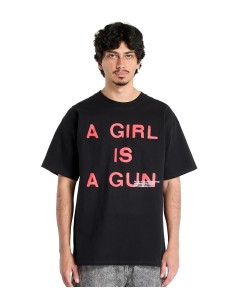 Pleasures - Camiseta Girl Is A Gun