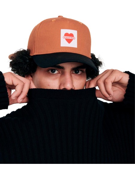 We Are Not Friends - Gorra Union Heart