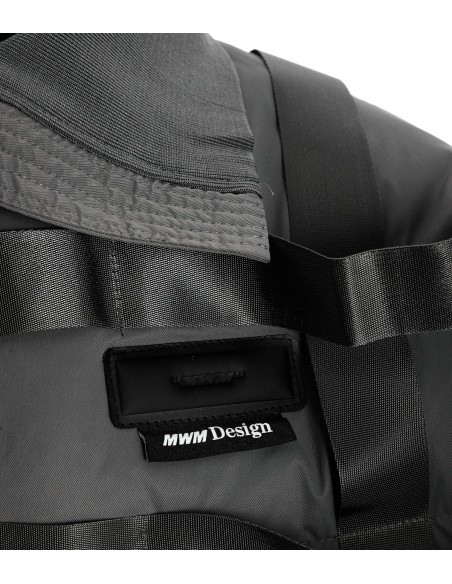 Mod Wave Movement - Abrigo Black Capsule